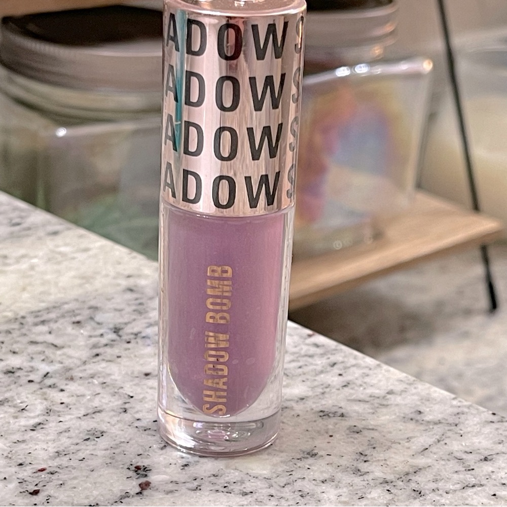 Revolution Shadow Bomb